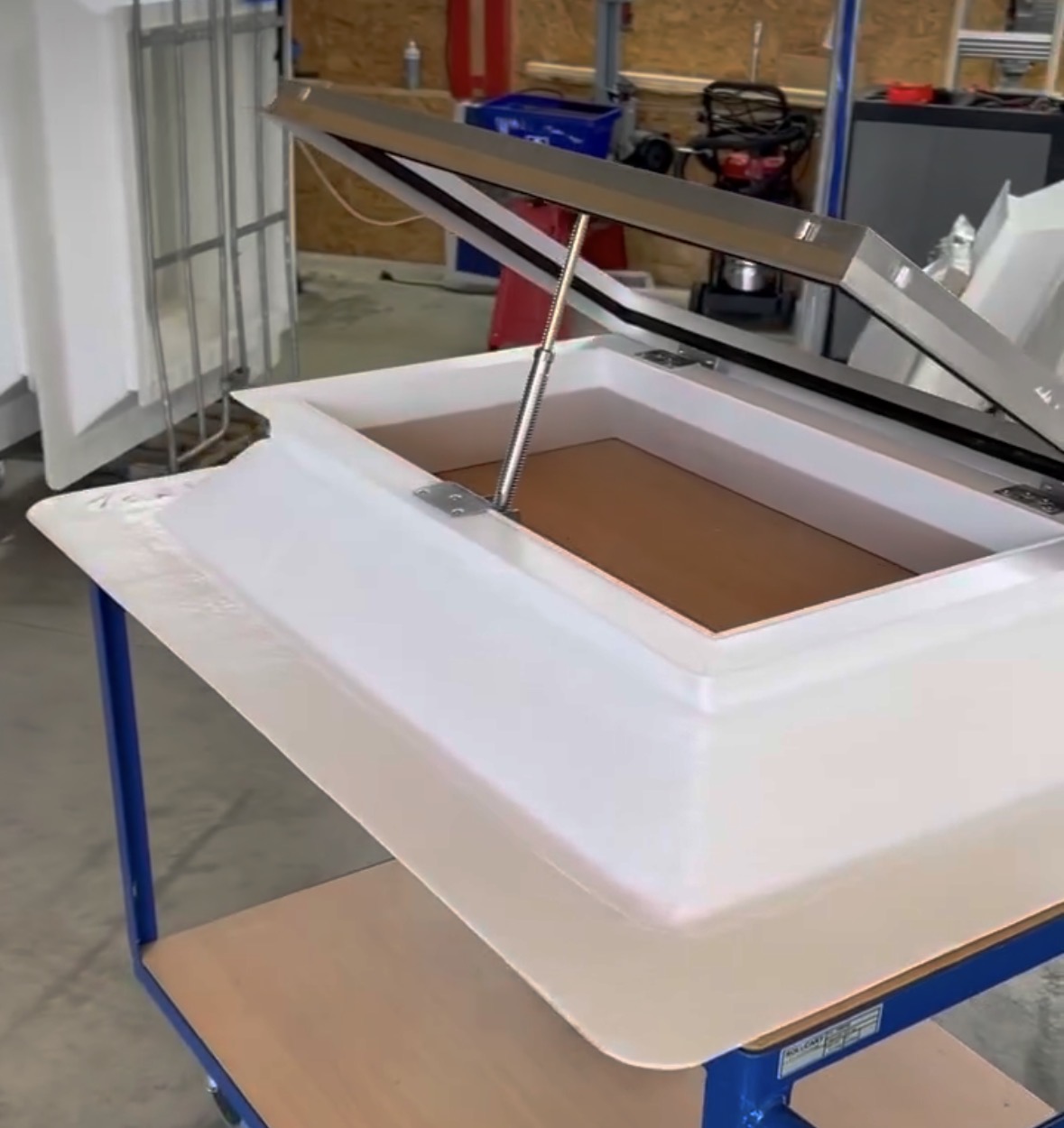 Klapp-/Lüfterrahmen für OLW 60 x 60 cm